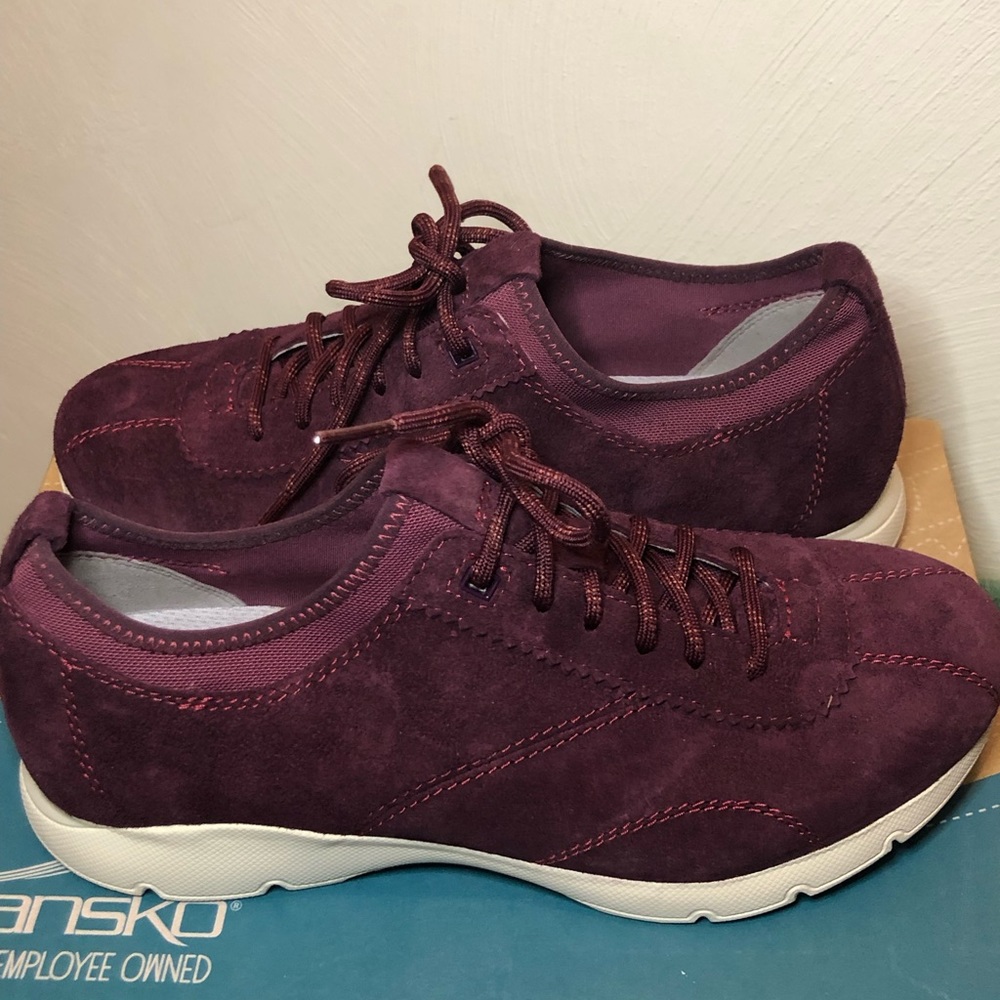 Dansko Womens Suede Walking Shoes - Size 9M